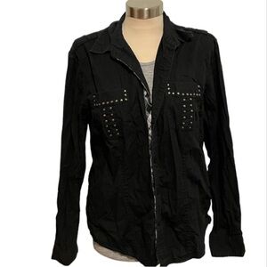 Guess Size Medium Black Long Sleeve Button Down Collared Shirt